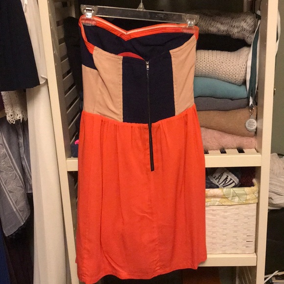 Dress - Picture 2 of 3